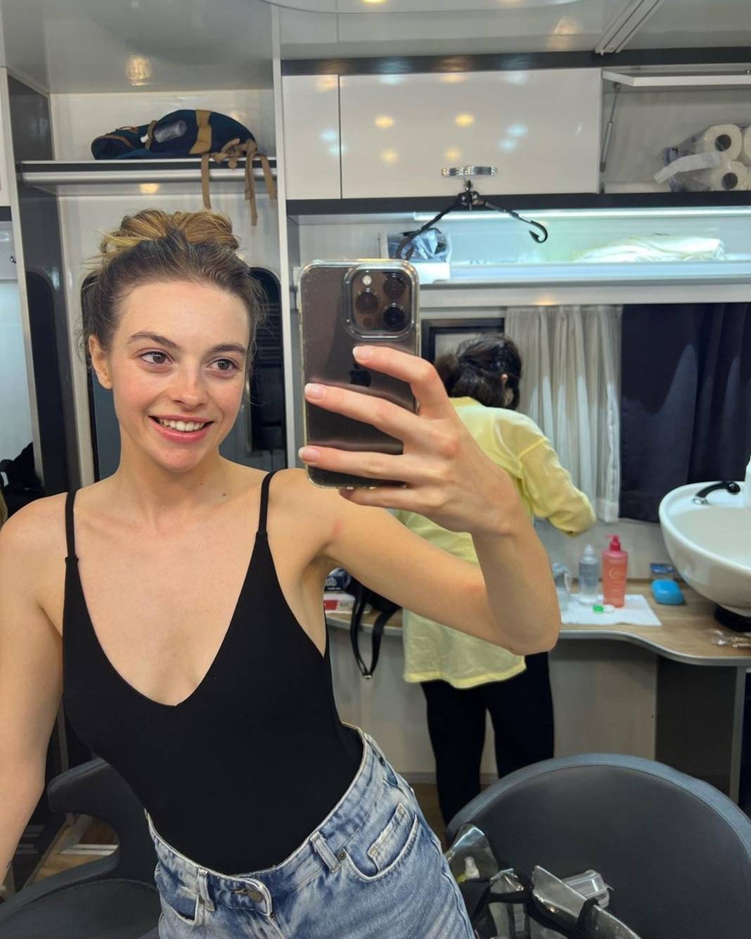 Oyunculuğa ara vermişti, aylar sonra başrolle geri dönüyor! Melis Sezen'den reytingleri altüst edecek yeni proje! 28